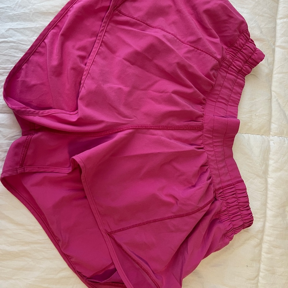Lululemon Hotty Hot short